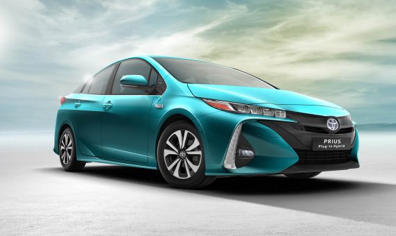 Toyota Prius Plug-in Hybrid 2016