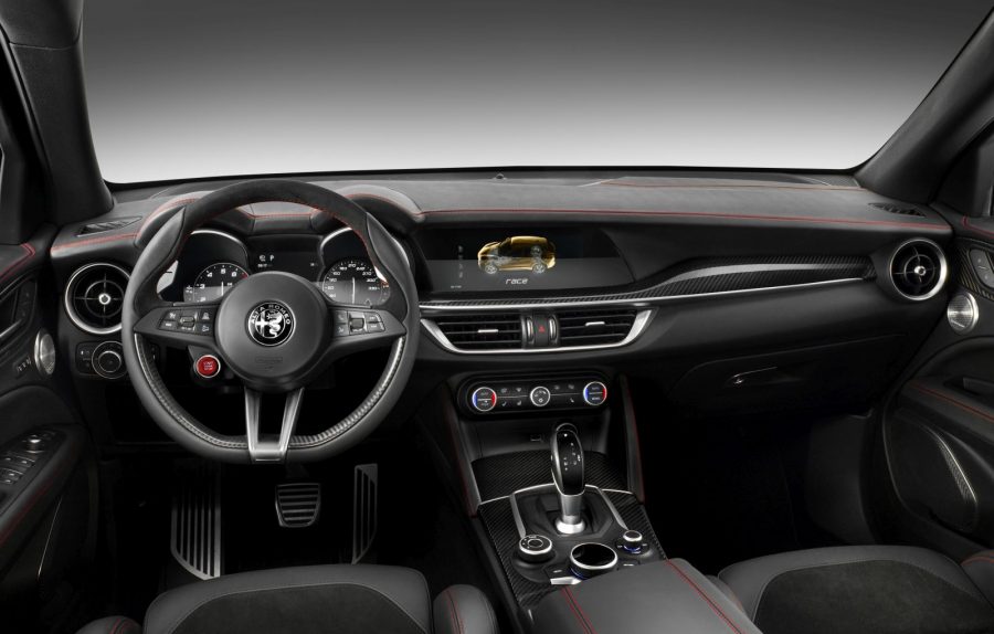 Dashboard Alfa Romeo Stelvio Quadrofoglio