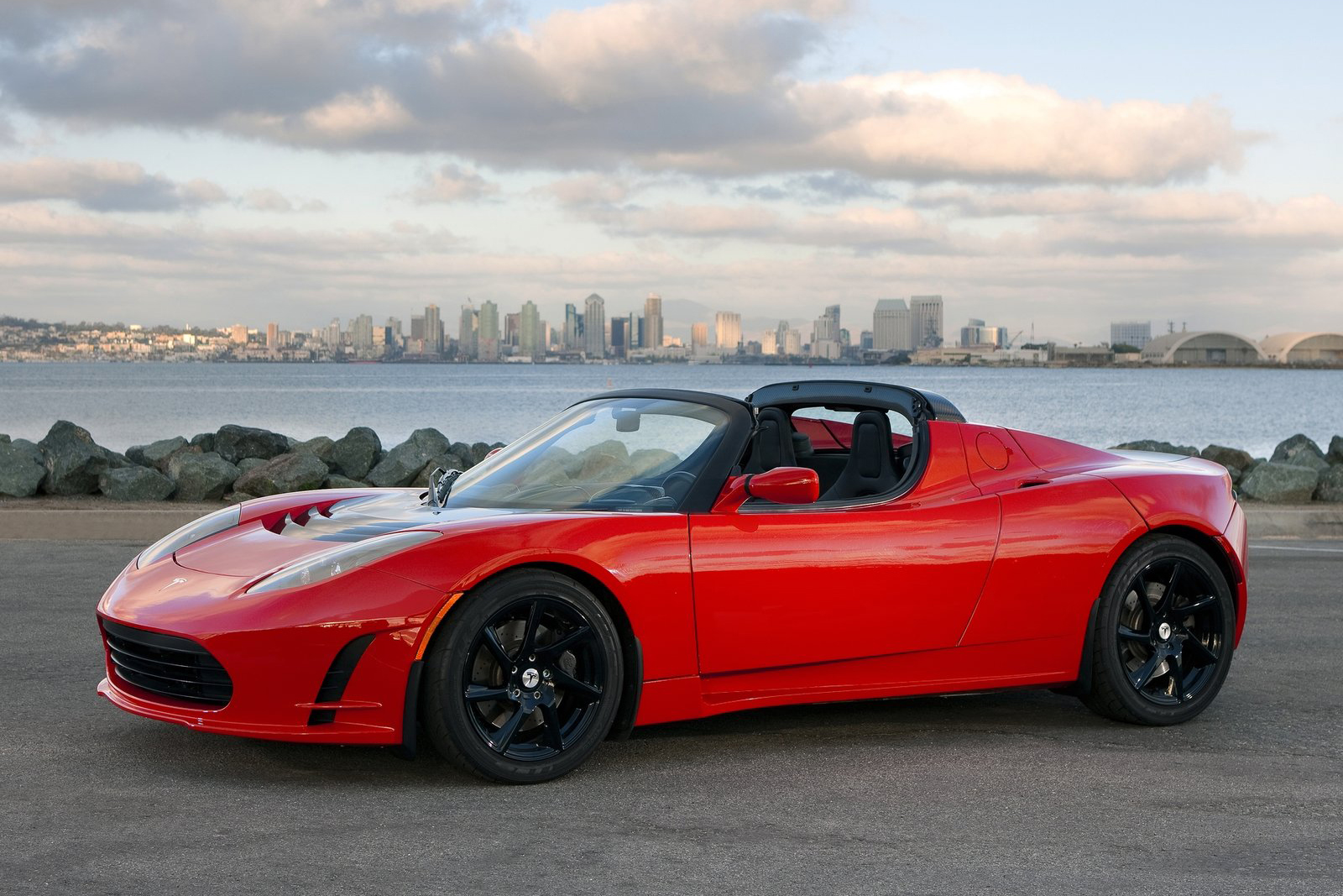 Tesla Roadster krijgt upgrade: 650 km bereik!