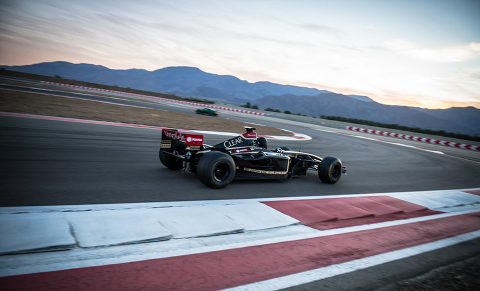 Zelf rijden met een Formule 1-auto: cool, maar prijzig