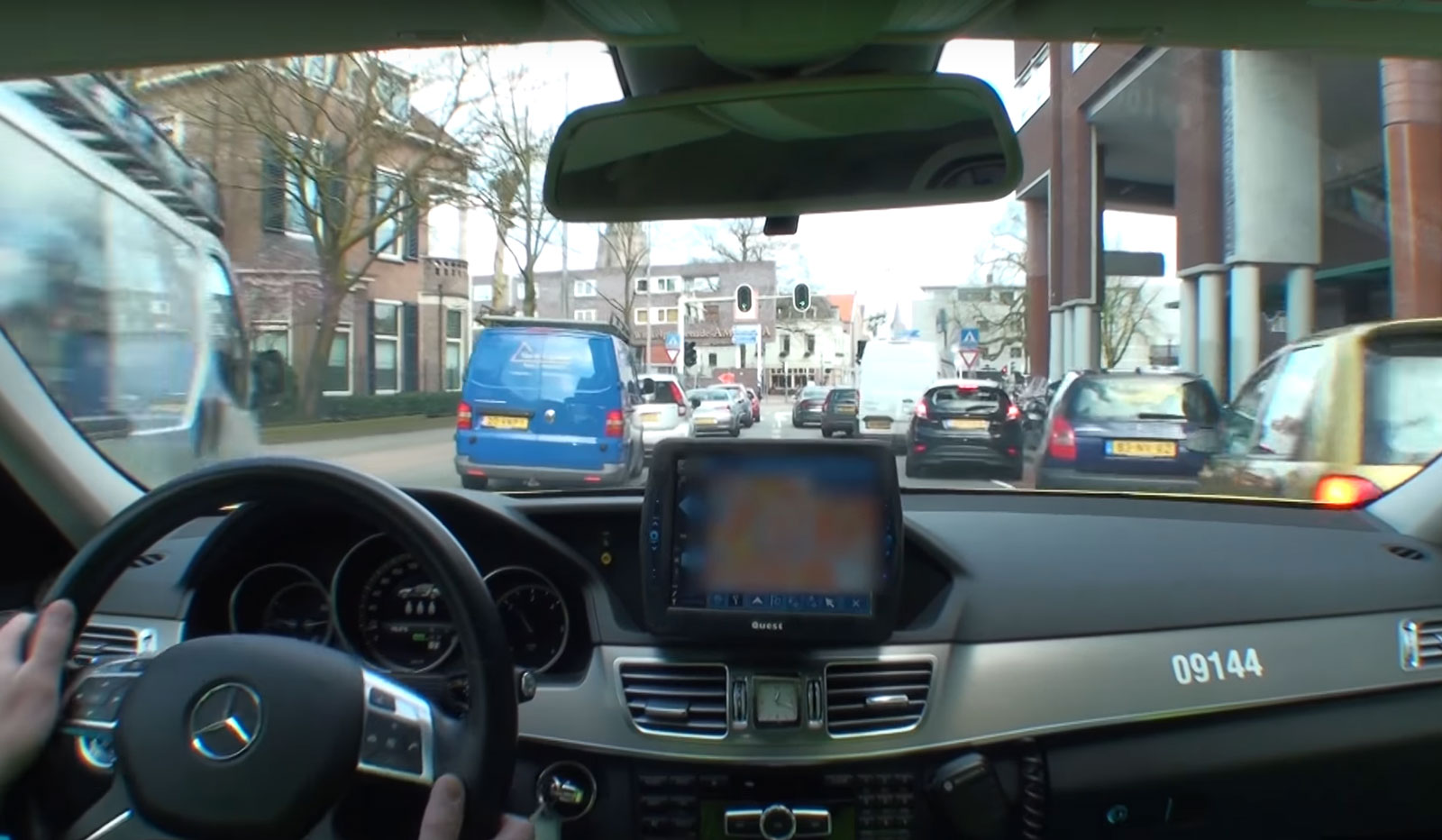 Spectaculair: meerijden met een ambulance met toeters en bellen
